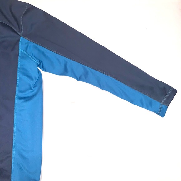 Men’s North Face Quarter Zip - Picture 3 of 4